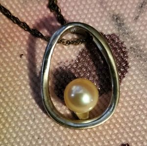 Vantel Pearls Peaceful Moments Necklace